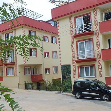 Menekse Apart 1 Trabzon Bilik gambar